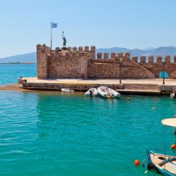 Nafpaktos 4 country houses