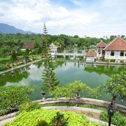 Ujung 13 hotels