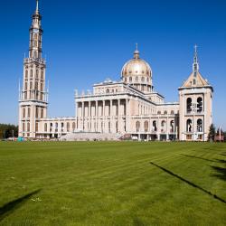 Licheń Stary 4 hotels with parking