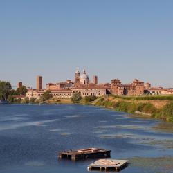 Porto Mantovano 3 B&Bs