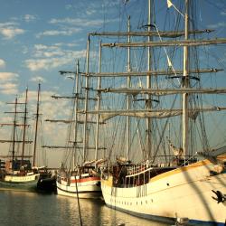 Lelystad 4 alojamientos en barcos