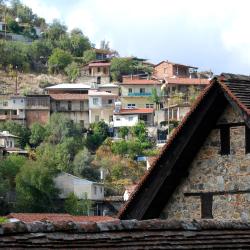 Kalopanayiotis 5 country houses