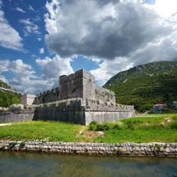 Ston 8 guest houses
