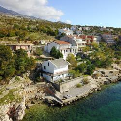 Prizna 10 beach rentals