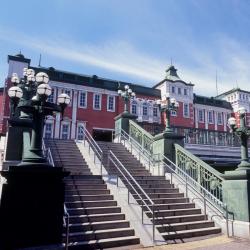 Fukaya 15 hotels with parking