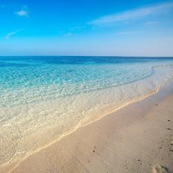 Hanimaadhoo 8 hotels