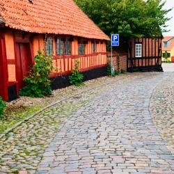 Ebeltoft 1121 hotelů