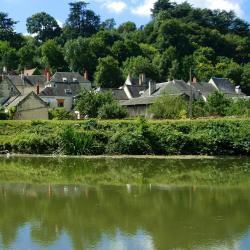 Châteaudun 11 vacation homes