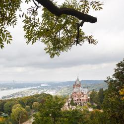 K&ouml;nigswinter 33 hot&eacute;is com estacionamento