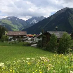 Berwang 71 hotels with parking