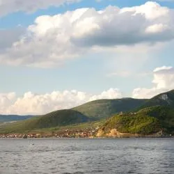 Orşova 14 alloggi vicino alla spiaggia