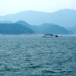 Chun'an 15 hotels with parking
