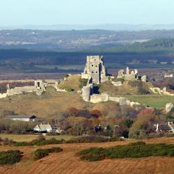 Corfe Castle 7 holiday rentals