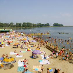 Amara 4 hotels with parking