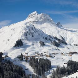 Warth am Arlberg 43 hotelov