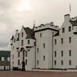 Blair Atholl 4 hotels with parking