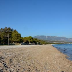 Agioi Theodoroi 22 hotels with parking