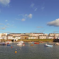 Portrush 225 hotels with parking
