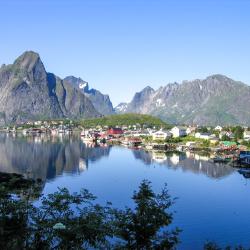 Leknes 92 hotels