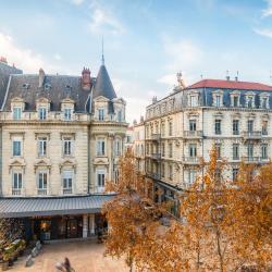 Valence 6 B&Bs