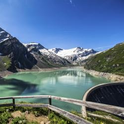 Kaprun 10 hotels with hot tubs