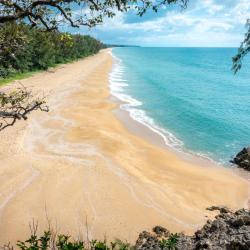 Ko Phra Thong 3 間家庭旅館