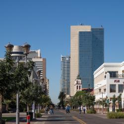 Phoenix 725 hotels