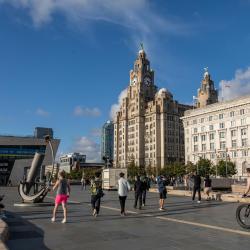 Liverpool 991 hotels with parking