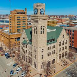 Sioux City 24 hotels