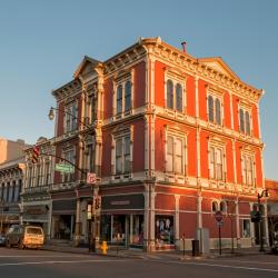 Petaluma 3 serviced apartments