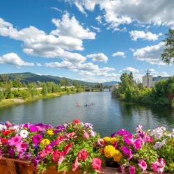 Sandpoint 41 hotels with parking