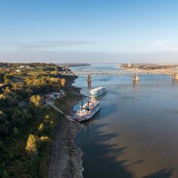 Natchez 7 apartmánů