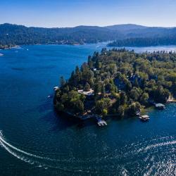 Lake Arrowhead 128 pet-friendly hotels