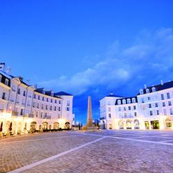 Serris 241 hotels with parking