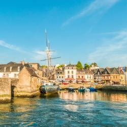 Auray 45 hoteles con estacionamiento