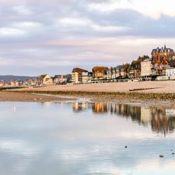 Villers-sur-Mer 100 of the beach hotels