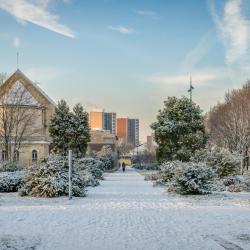Gennevilliers 21 hotels with parking