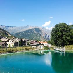Bardonecchia 129 hotels with parking
