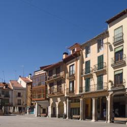 Aranda de Duero 15 hotels with parking