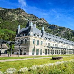 Canfranc-Estación 42 apartments