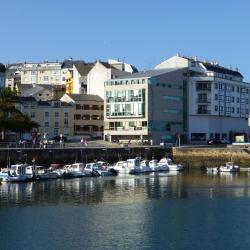 Foz 199 hotels with parking