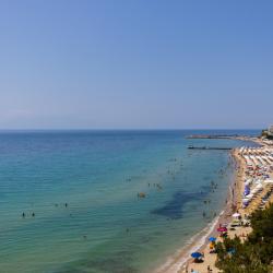 Nea Kallikrateia 417 hotels with parking