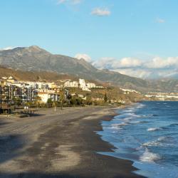 Torrox Costa 323 hotels with parking