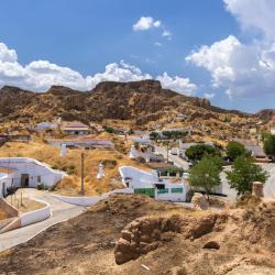 Guadix 43 hotels with parking