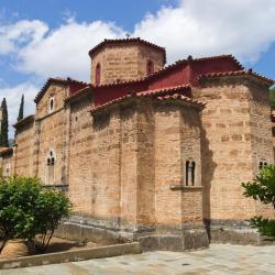 &Eacute;gio 6 hot&eacute;is com piscinas