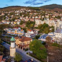 Shumen 32 hot&eacute;is com estacionamento