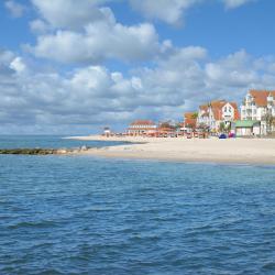 לבואה 14 מלונות עם בריכה