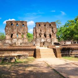 Polonnaruwa 7 resorts