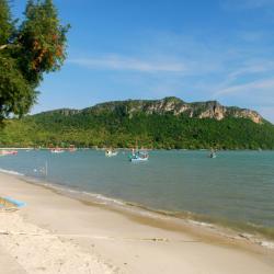 Ko Phayam 55 hot&eacute;is com estacionamento