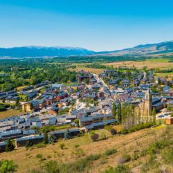 Llivia 29 hotels with parking